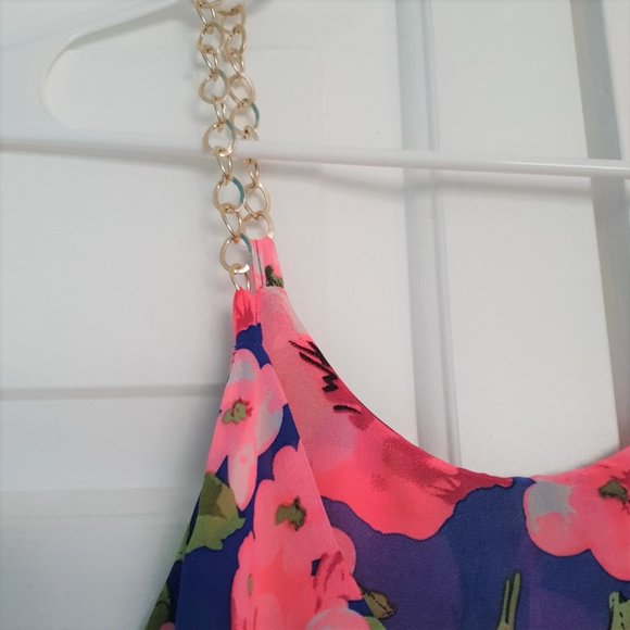 Flowy floral top - Picture 2 of 2